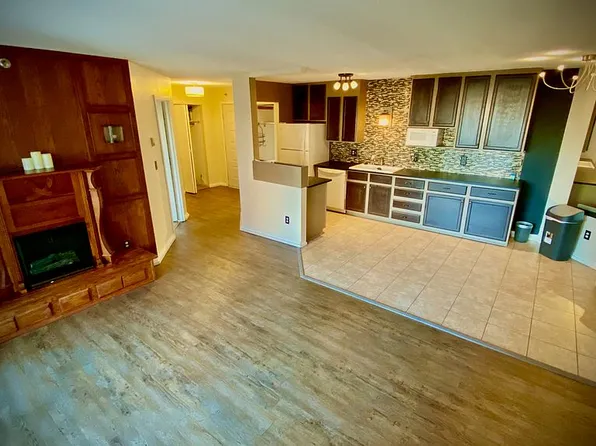 433 7th St S #1613, Minneapolis, MN 55415