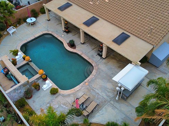4th image of 924 Tierra Ln