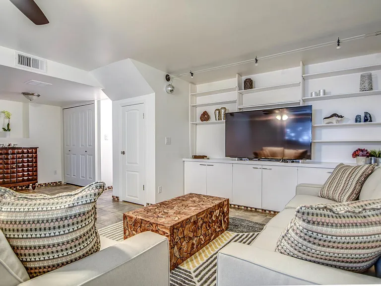 8420 E Keim Dr — Photo 20