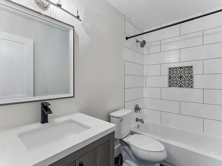 6312 Clubway Ln — Photo 4