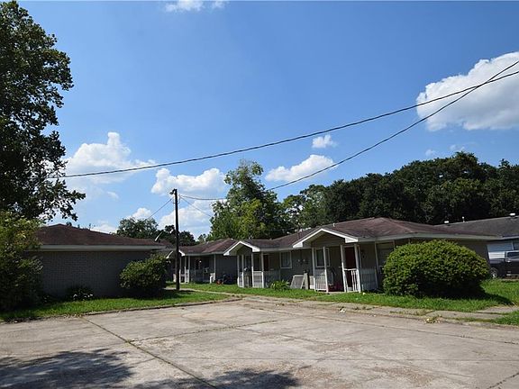 3rd image of 713 Sally Mae St