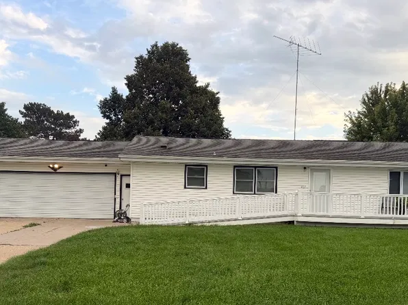 407 W Wayne St, Randolph, NE 68771