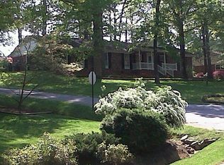 2 Braddock Dr, Taylors, SC 29687