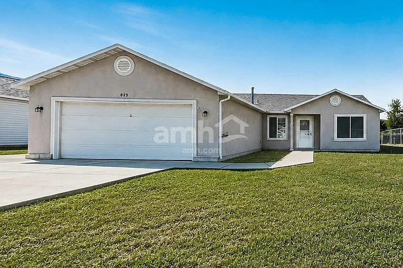 829 E 725 N