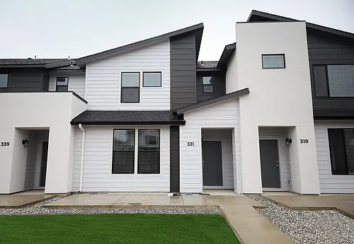 332 S Baraya Way Photo 1