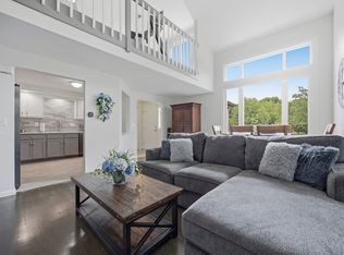 77 Willow Pond Dr, Rockland, MA 02370