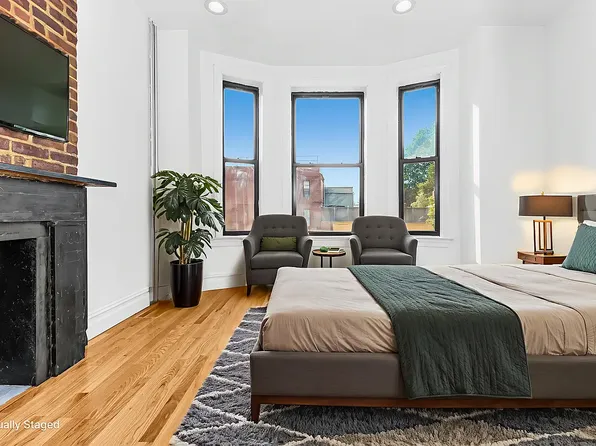 493 7th Avenue image 1 of 5