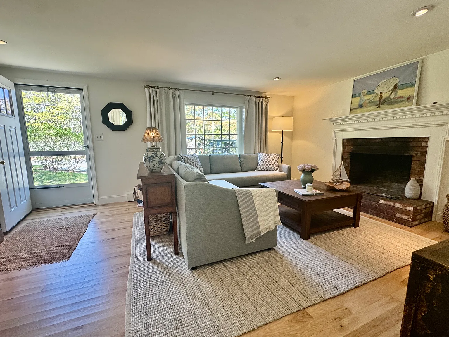 3 bed, 2.5 bath, 1144 sqft, $3,500 — Photo 4