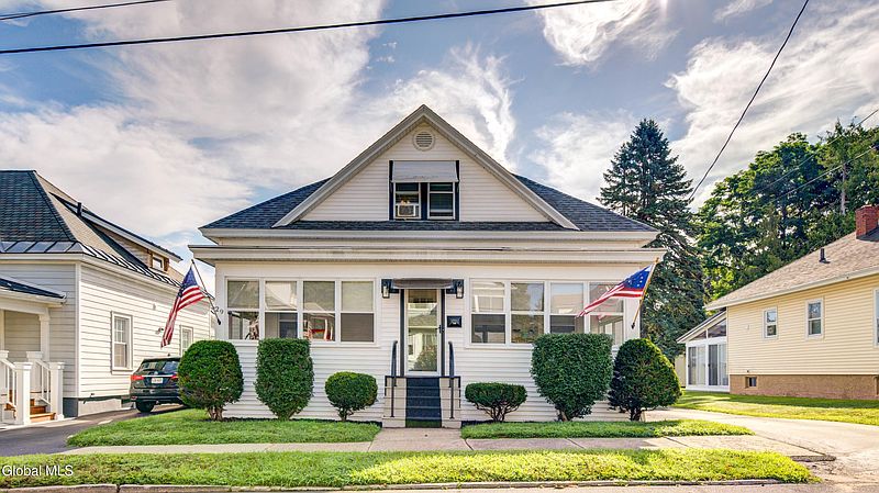 2nd image of 29 Almond Street