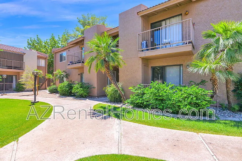 Building Photo - 1111 E University Dr #127