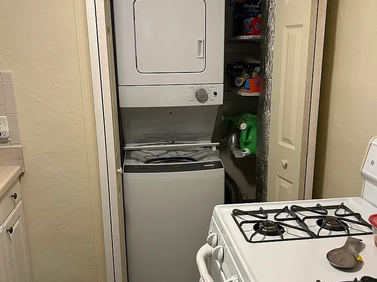 1st floor washer and dyer.