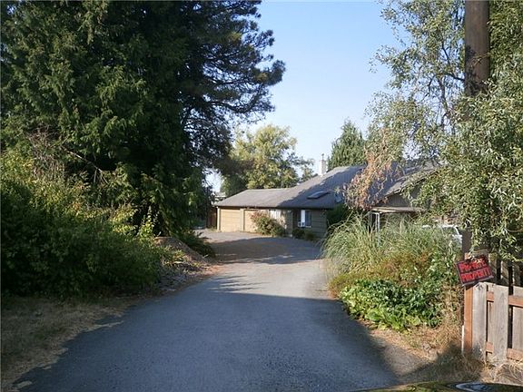 2nd image of 4727 212th St SW