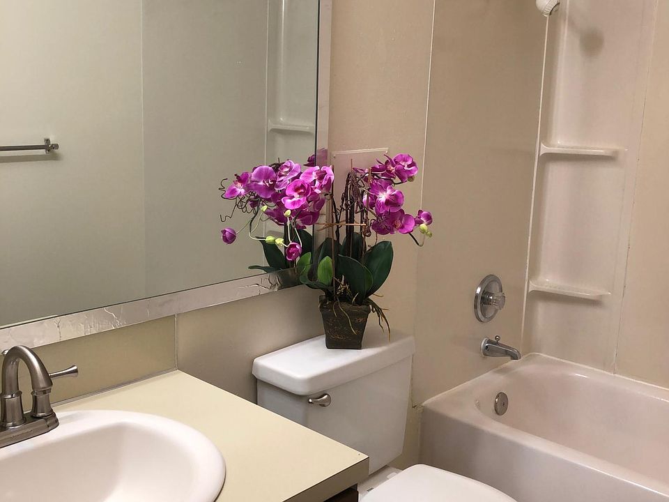 2nd image of 16215 NE 8th St #10
