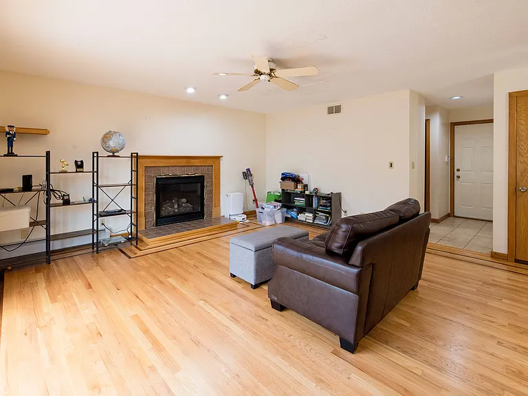 18 Clifford Ave — Photo 15