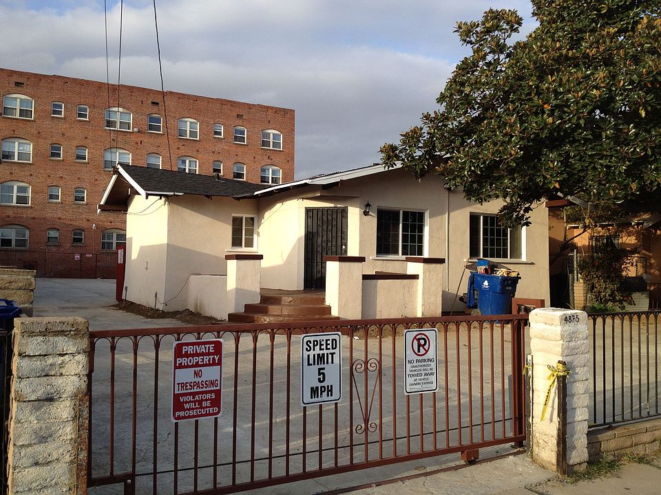 FRONT OF THE PROPERTY