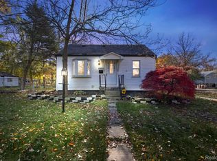 24251 Beverly Rd, Taylor, MI 48180