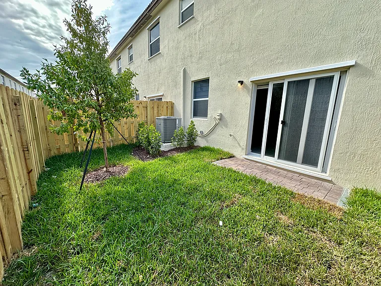 2867 SE 25th Ter — Photo 51