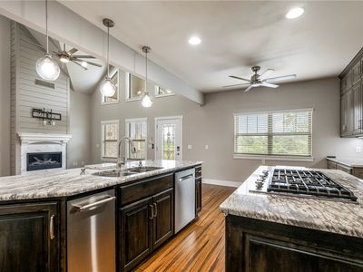 21823 Friendship View Dr, Springdale, AR, 72764
