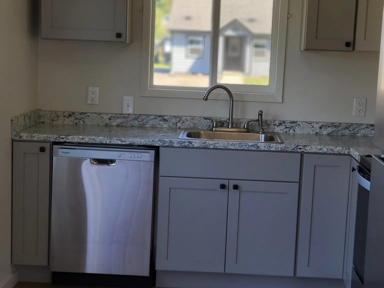 2 bed, 936 sqft, $1,650 — Photo 4