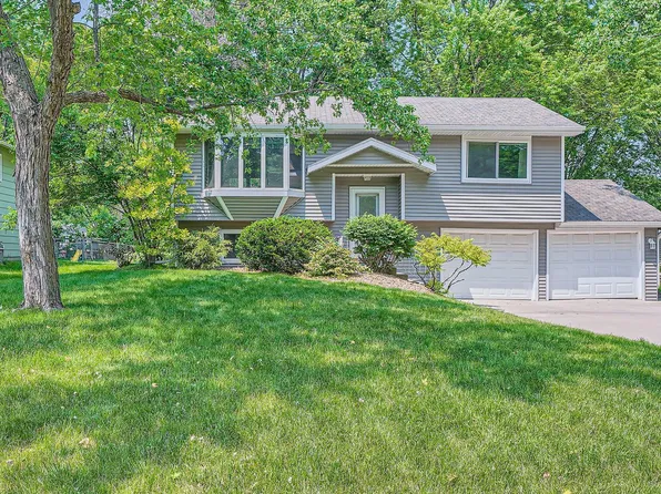 5774 213th St N, Forest Lake, MN 55025