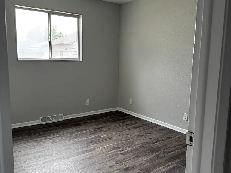 935 Black Blvd — Photo 6