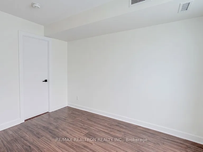 16 Harrison Garden Blvd #2407 — Photo 11