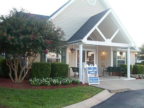 5th image of 147 Lynnwood Cir