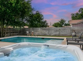 915 Bell St, Fredericksburg, TX 78624