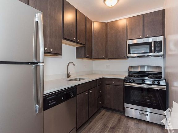 5th image of 2936 W Palmer St APT 103V