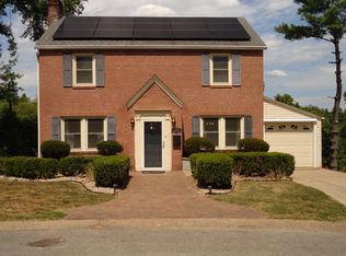 2006 N Englewood Rd, Huntington, WV 25701