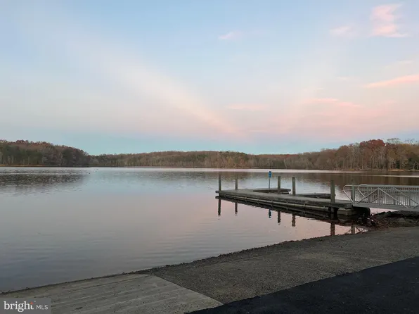 6920 Winners Cir, Fairfax Station, VA 22039