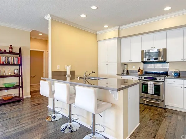 13021 Central Ave Unit 401, Hawthorne, CA 90250