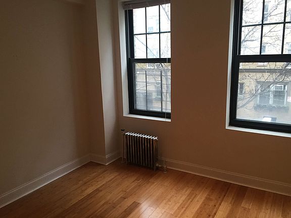 5th image of 150 W 82nd St APT 2D