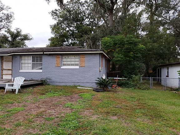 2nd image of 412 Virgo Ln