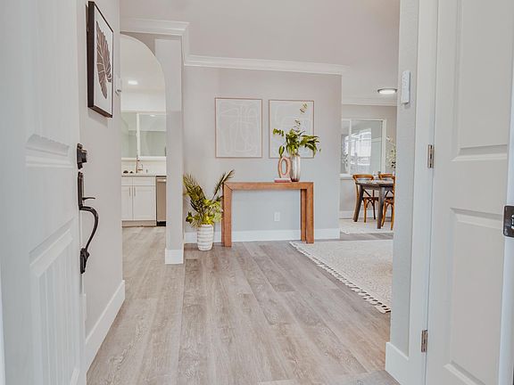 2nd image of 1307 Mckinley Street