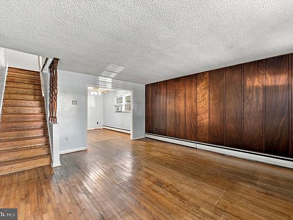 5th image of 306 Collingdale Ave