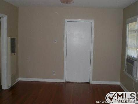 5th image of 772 Linda Lou Dr
