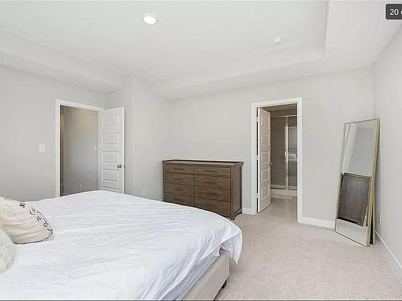 5th image of 348 Fairfax Way