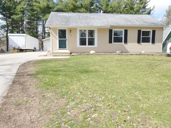 142 Circle Dr, Springville, IA 52336