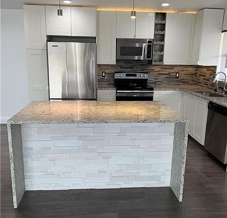 3rd image of 516 Osprey Dr APT 16C