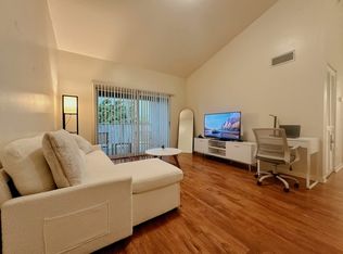 (Undisclosed Address), Pembroke Pines, FL 33025