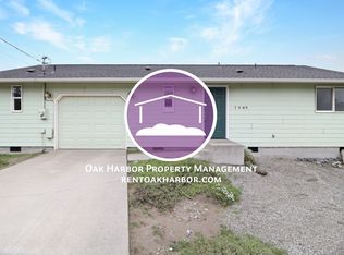1989 W Beach Rd, Oak Harbor, WA 98277