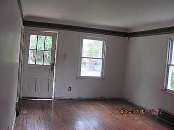 2nd image of 11965 Lakepointe St