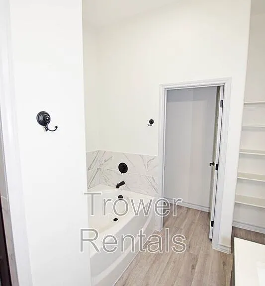 8650 Fortuna Ct — Photo 20