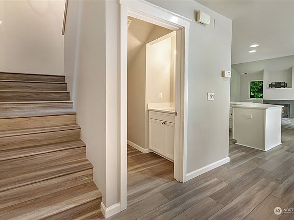 5th image of 3372 Simmons Mill Court SW #B