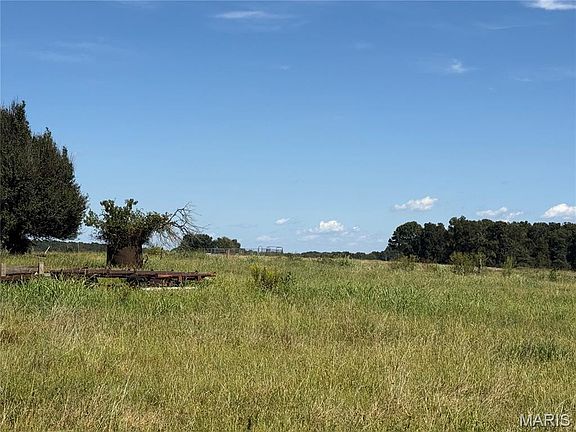 3rd image of 20570 Colony Church Rd