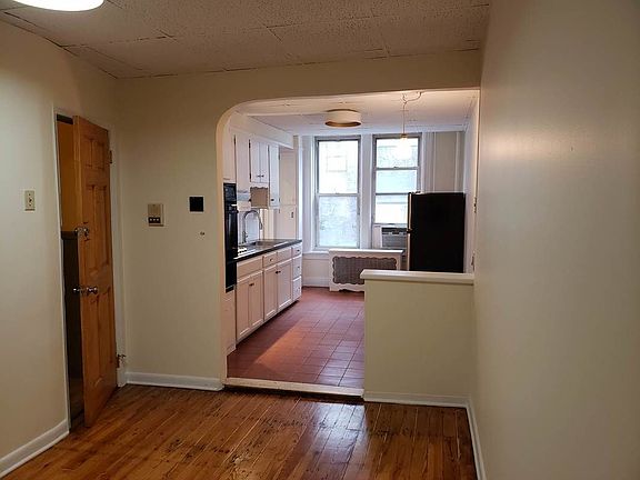 2nd image of 399 4th Ave #1R