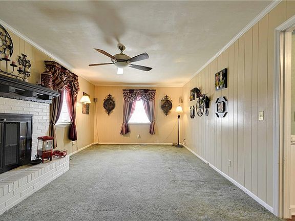 Den/Family room
