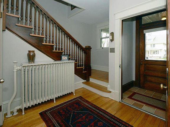 4th image of 1388 Englewood Ave