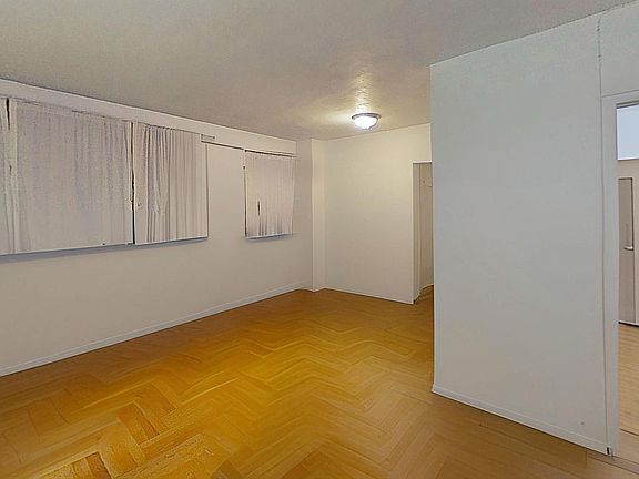 2nd image of 122 Ashland Pl APT 3C